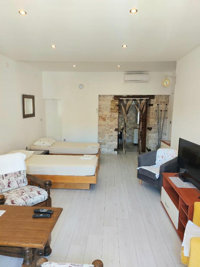 Apartment Irma Pula Extérieur photo