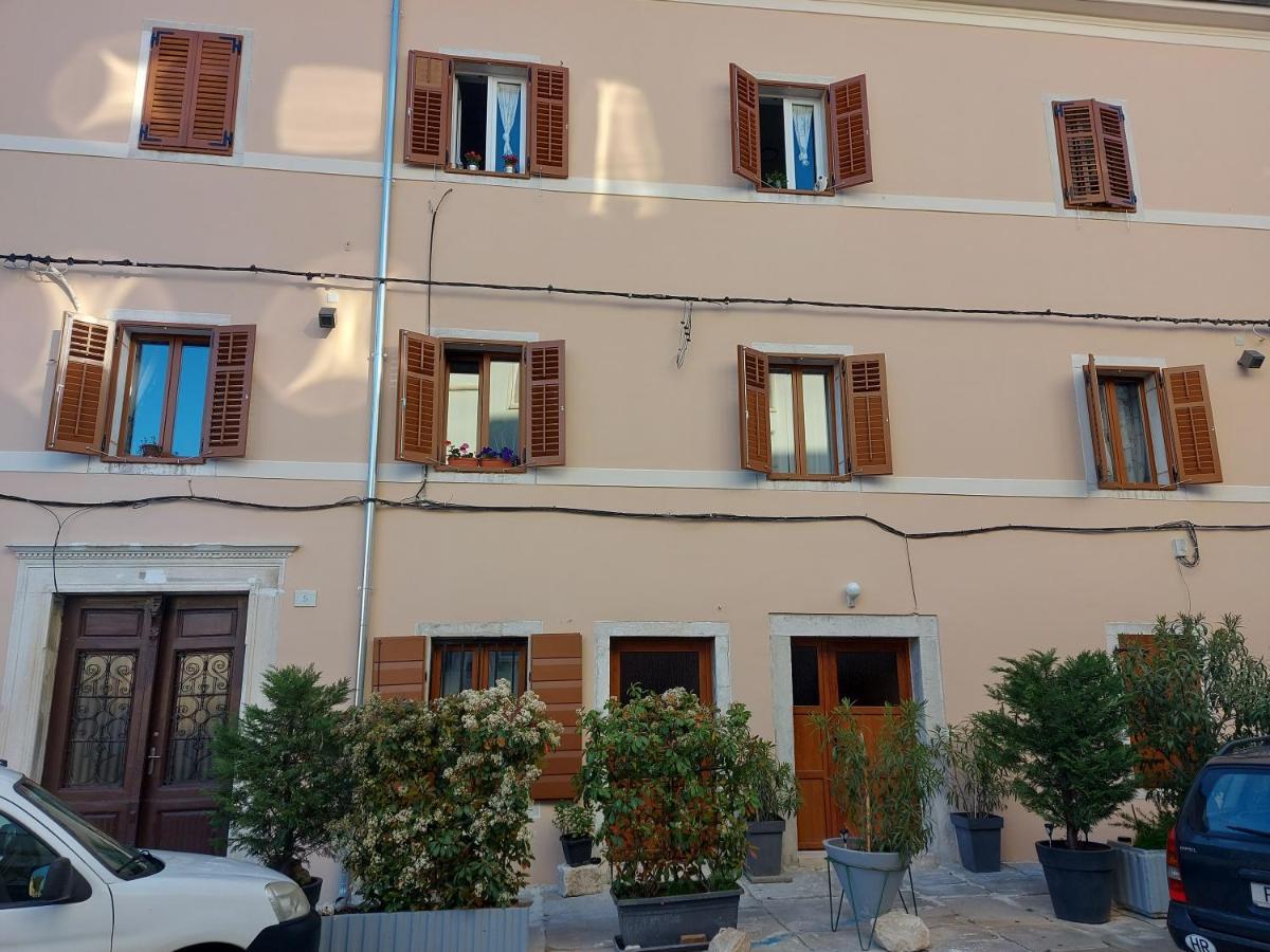 Apartment Irma Pula Extérieur photo